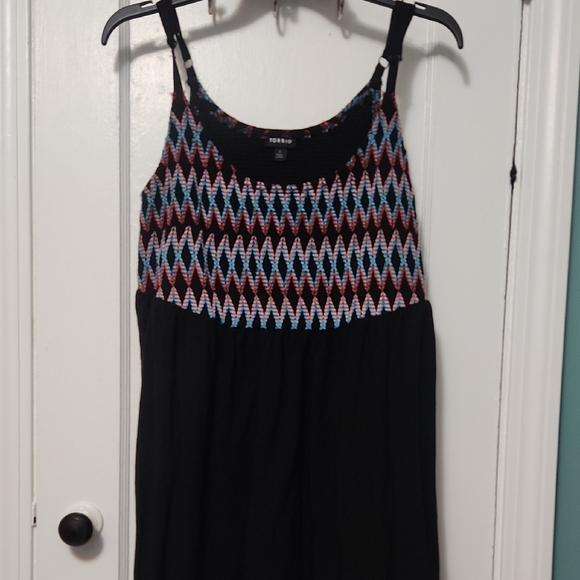 Torrid Black and Multicolor Patterned Tank Top - Picture 1 of 7